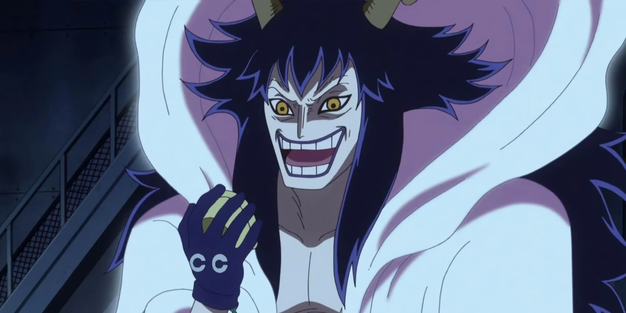 Caesar Clown như xuất hiện trong anime One Piece