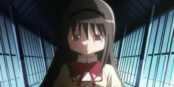 Homura Akemi từ Madoka Magica, lựa chọn vì tình yêu vặn vẹo