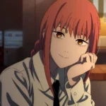 Makima (Chainsaw Man) với nụ cười ẩn chứa âm mưu thao túng Denji.
