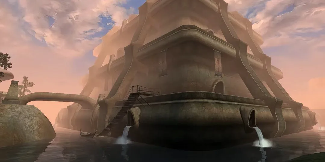 Dòng nước chảy quanh thành phố Vivec trong Morrowind với kiến trúc độc đáo