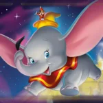 Nghệ thuật tiếp thị Dumbo trong Disney Lorcana Fabled: Dumbo bay lượn cùng Timothy Q. Mouse trên nền trời xanh.