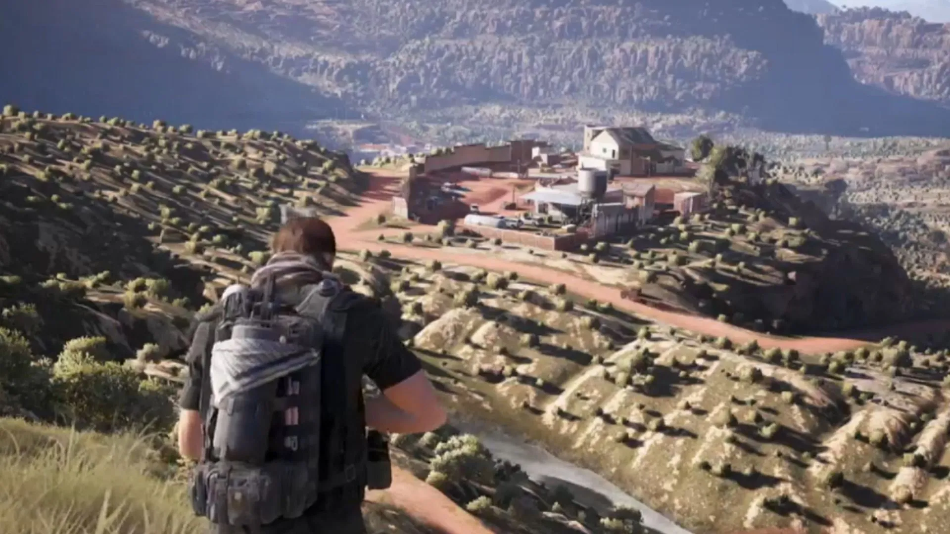 Ghost Recon Wildlands - cảnh chiến đấu ở vùng nông thôn mở, chuyển hướng thành open-world nhẹ hành động hơn là mô phỏng chiến thuật