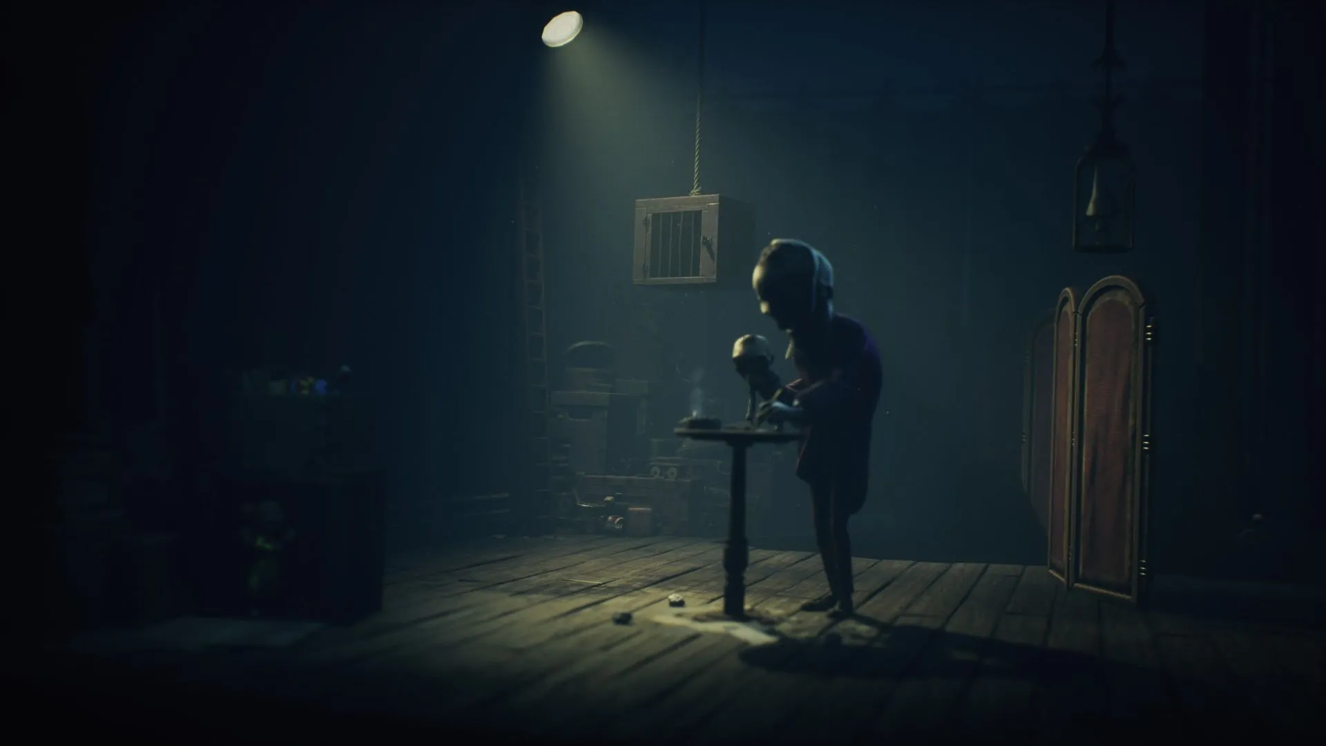 Không gian và ánh sáng được chăm chút tạo cảm giác bức bối trong từng màn chơi của Little Nightmares 3