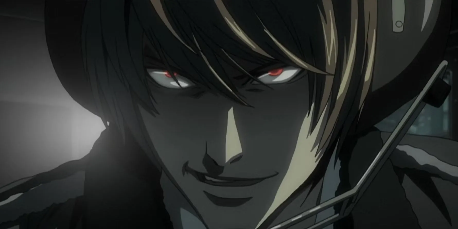 Light trong giai đoạn mất ký ức, hành động đầy toan tính