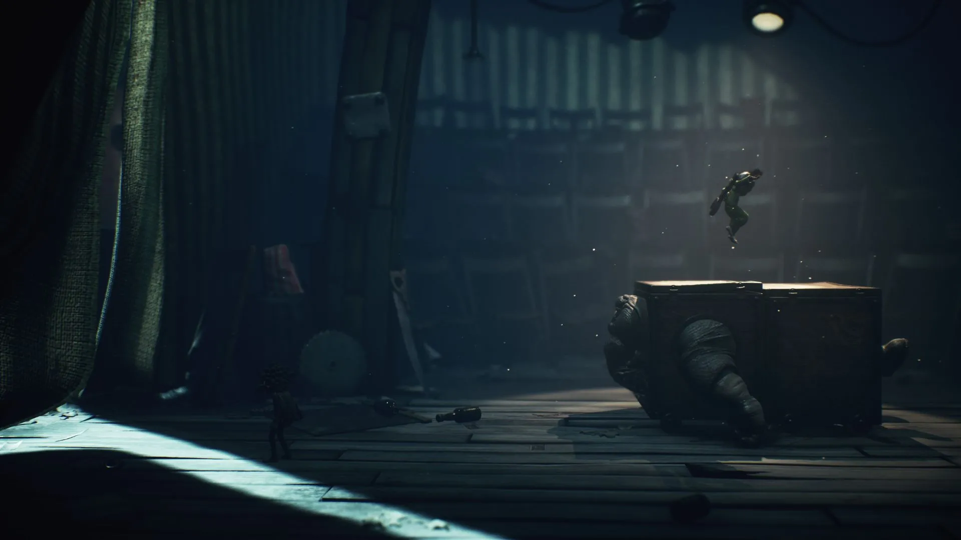 Minimalist gameplay: giải đố, né tránh và các phân đoạn rượt đuổi tạo nhịp độ cho Little Nightmares 3