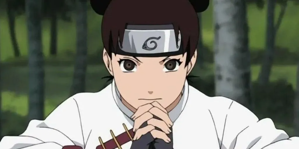 Tenten trong trang phục chiến đấu và bộ vũ khí